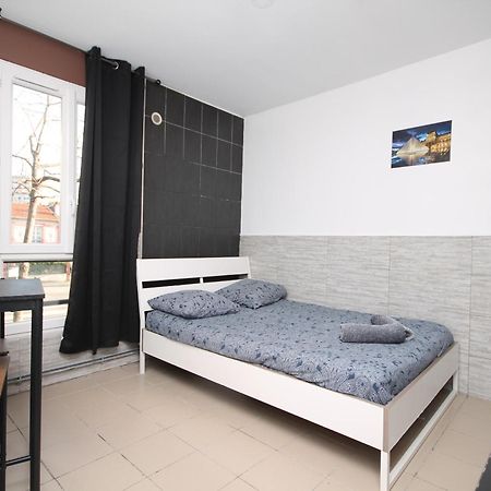04 - Chambre Avec Lit Double Proche Paris Et Transports Wifi Saint-Denis  Esterno foto