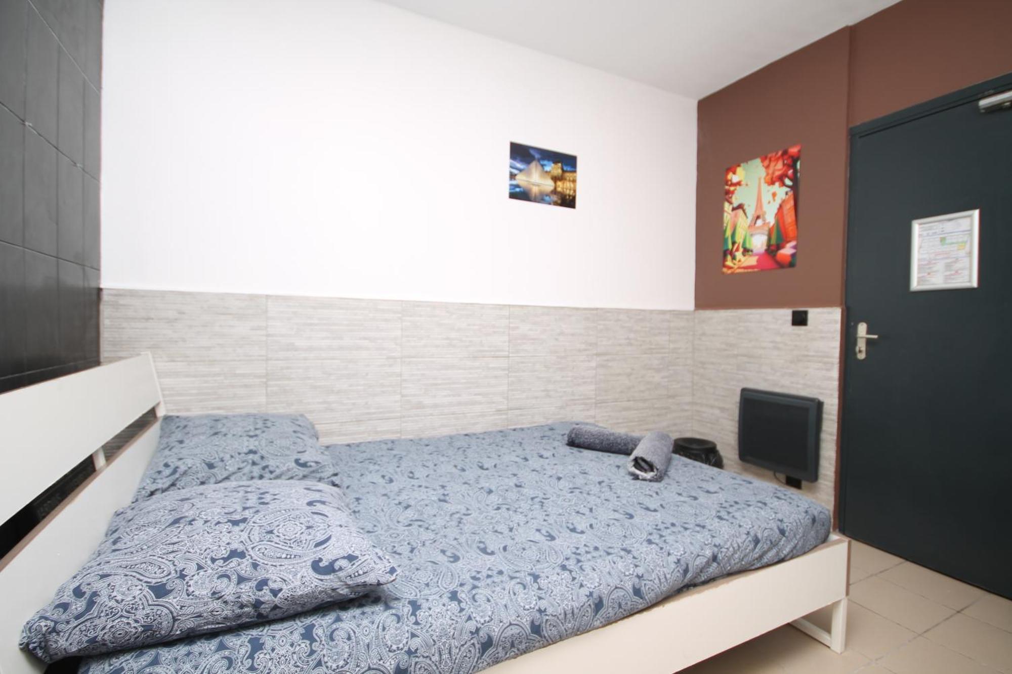 04 - Chambre Avec Lit Double Proche Paris Et Transports Wifi Saint-Denis  Esterno foto